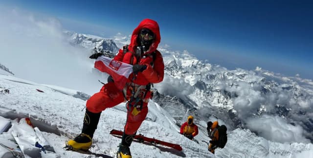 Polka która weszła na Mount Everest – niezwykłe historie i osiągnięcia Polka która weszła na Mount Everest – niezwykłe historie i osiągnięcia